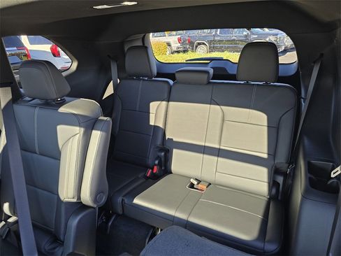 New 2026 GMC Acadia Elevation image 26