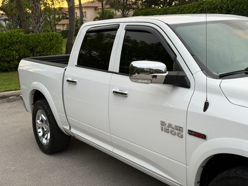 Used 2018 RAM 1500 2WD Crew Cab Laramie image 58