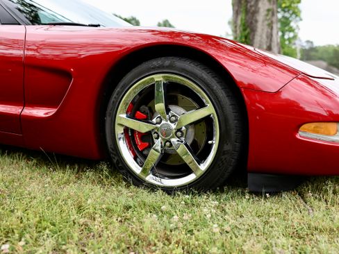 Used 1999 Chevrolet Corvette RWD image 6