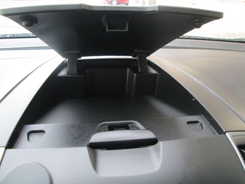 Used 2017 Ford Edge SE image 26