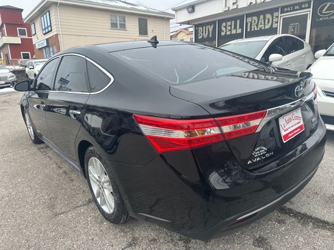 Used 2013 Toyota Avalon XLE Premium image 5