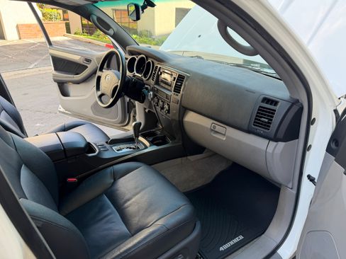 Used 2008 Toyota 4Runner Sport image 29