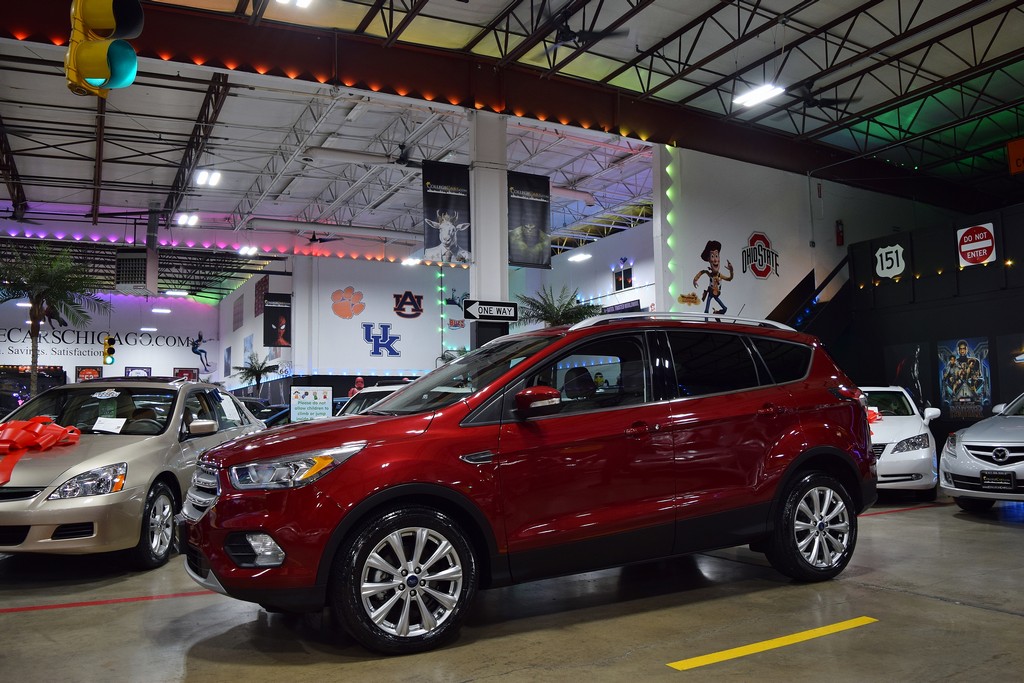 Used 2017 Ford Escape Titanium FWD image 3
