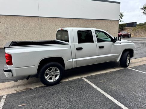 Used 2011 Dodge Dakota Big Horn image 9