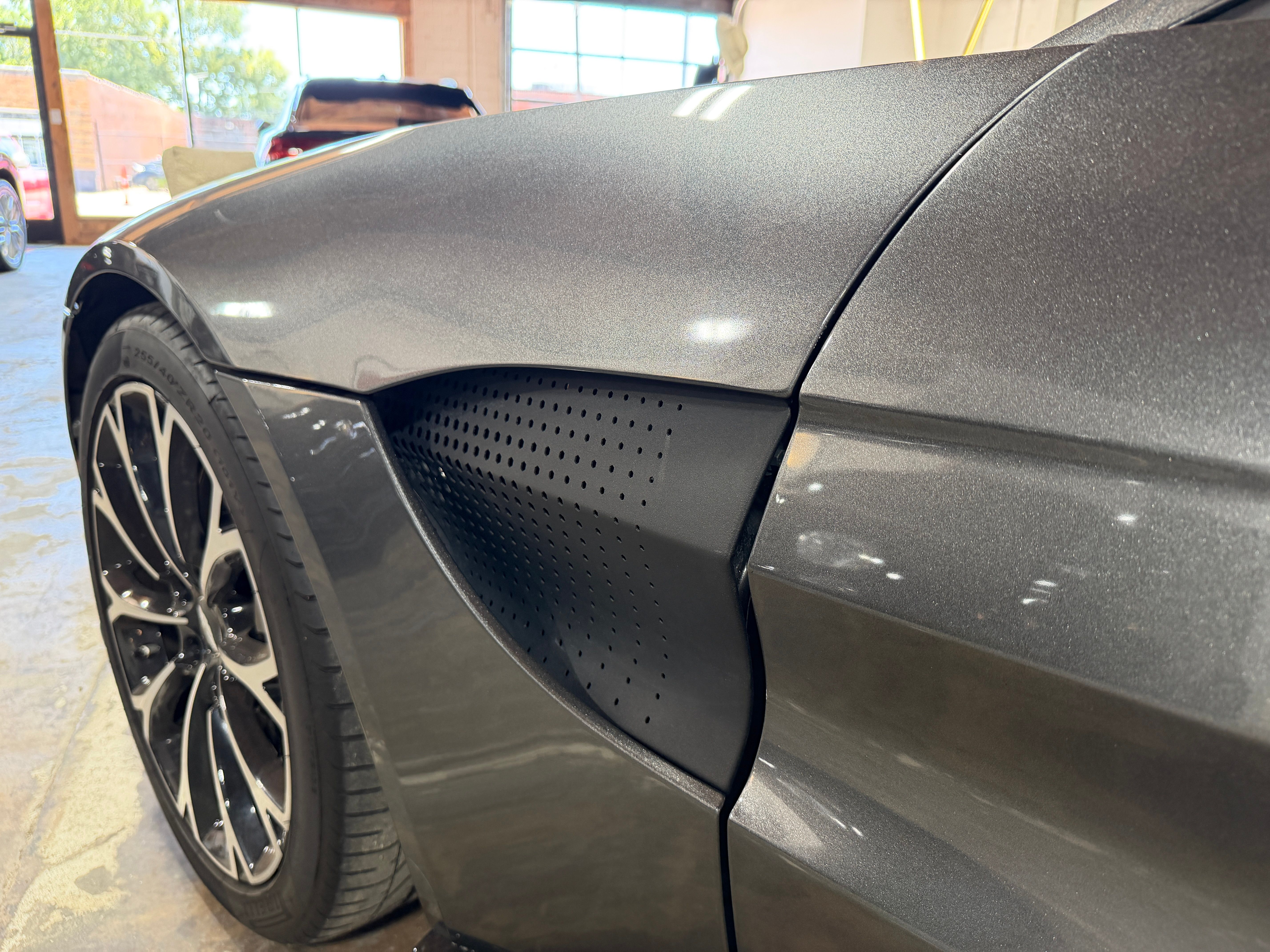 Used 2019 Aston Martin V8 Vantage Coupe RWD image 18