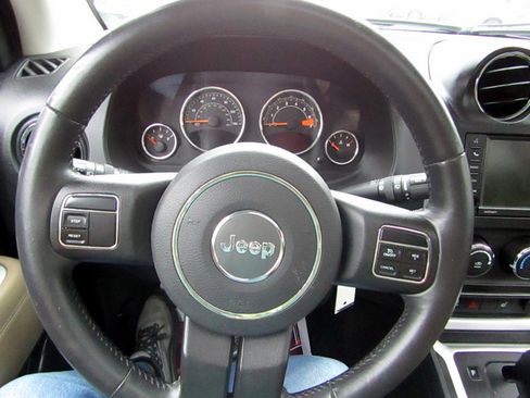 Used 2014 Jeep Compass FWD Latitude image 17