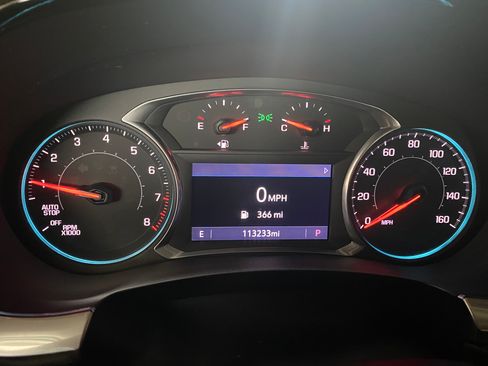 Used 2020 Chevrolet Traverse AWD LT image 5