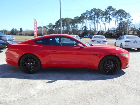 Used 2016 Ford Mustang Premium image 4