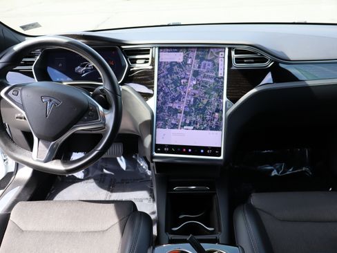 Used 2017 Tesla Model S 75 RWD image 21