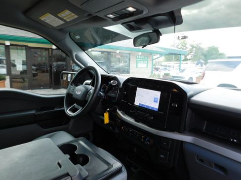 Used 2022 Ford F150 XL image 21