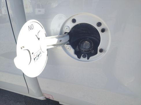 Used 2019 Chevrolet Silverado 1500 LD image 32