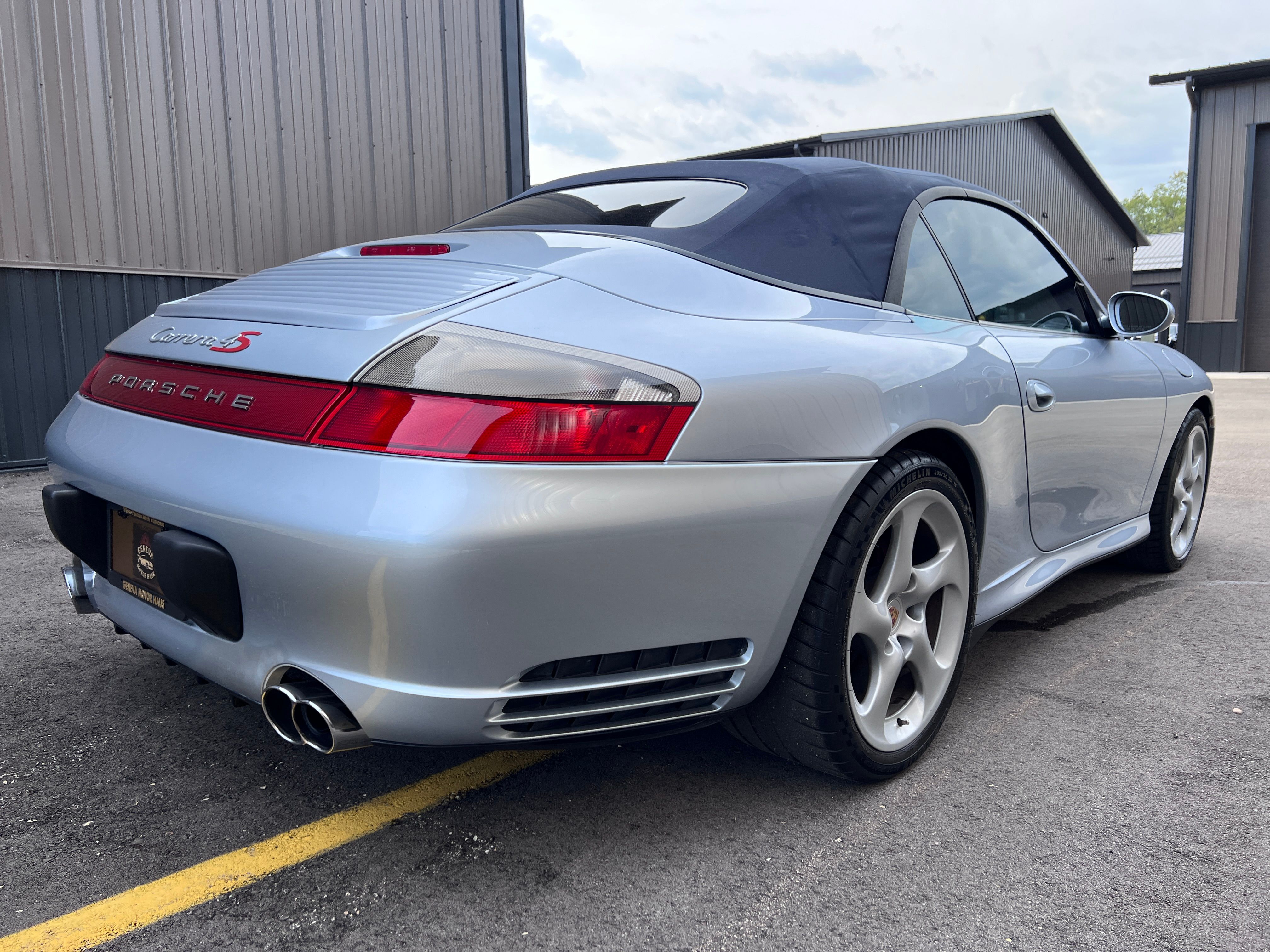 Used 2004 Porsche 911 Carrera 4S Cabriolet AWD/4WD image 14