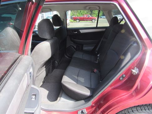 Used 2019 Subaru Outback 2.5i Premium AWD/4WD image 13