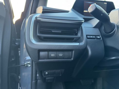 Used 2024 Toyota Prius LE image 4