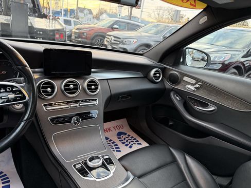 Used 2019 Mercedes-Benz C 300 Sport image 12