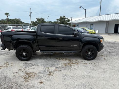 Used 2016 GMC Canyon 2WD Crew Cab SLE image 3