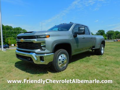 New 2026 Chevrolet Silverado 3500 4x4 Crew Cab LT