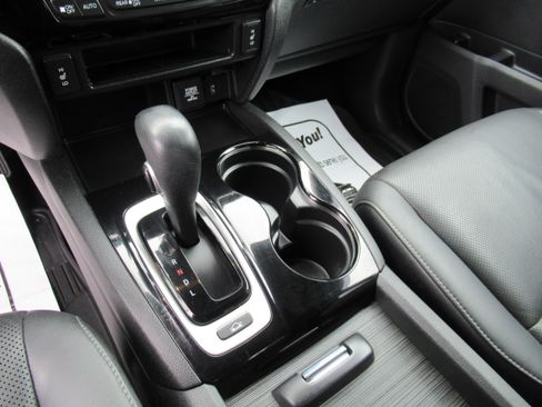 Used 2017 Honda Ridgeline RTL-E image 16