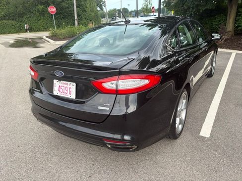Used 2015 Ford Fusion SE FWD image 6