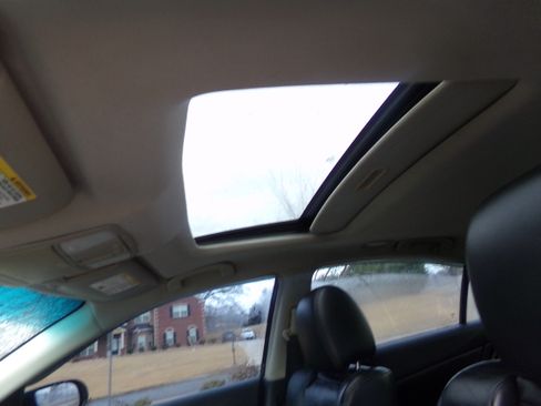 Used 2013 Nissan Maxima SV image 14