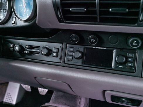Used 1998 Porsche 911 Carrera S Coupe RWD image 67
