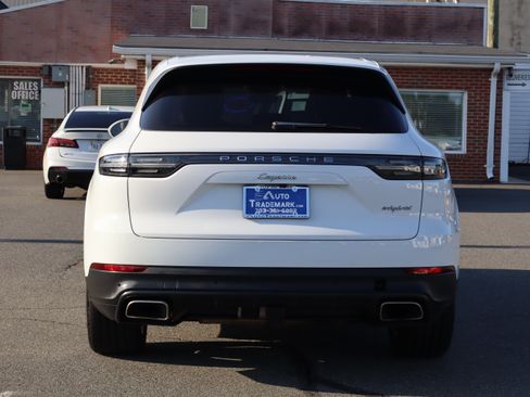 Used 2019 Porsche Cayenne E-Hybrid AWD/4WD image 9