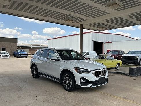 Used 2020 BMW X1 sDrive28i FWD image 3
