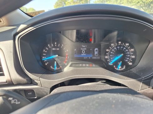 Used 2019 Ford Fusion S image 9