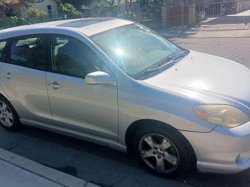 Used 2006 Toyota Matrix XR image 1