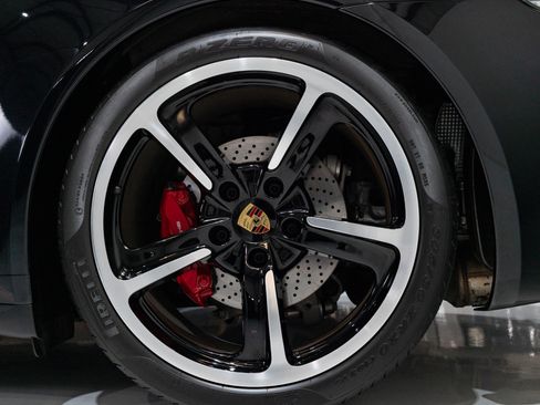 Used 2015 Porsche 911 Targa 4S image 15