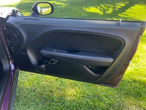 Used 2021 Dodge Challenger SRT Hellcat image 24