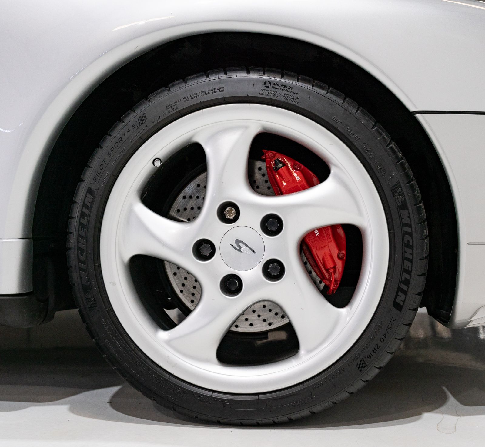Used 1997 Porsche 911 Carrera 4S AWD/4WD image 18