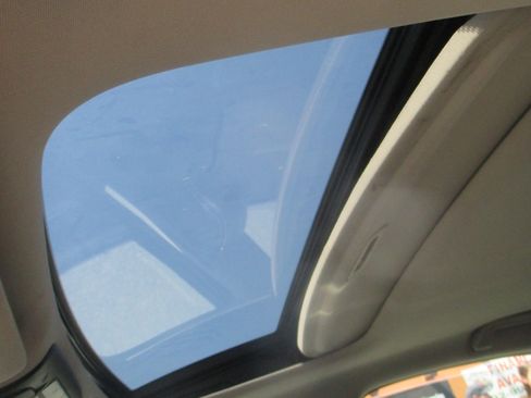 Used 2009 Acura TL SH-AWD image 4