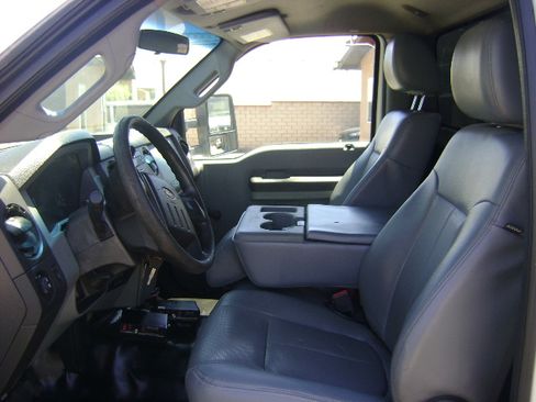 Used 2016 Ford F350 2WD Regular Cab DRW Super Duty image 8