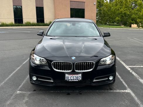 Used 2016 BMW 528i image 2