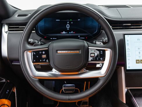 Used 2026 Land Rover Range Rover SE image 35