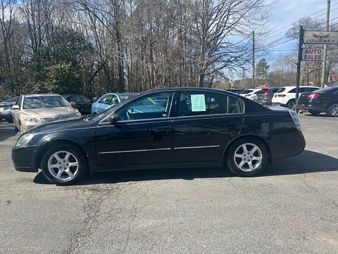 Used 2005 Nissan Altima 2.5 SL image 2