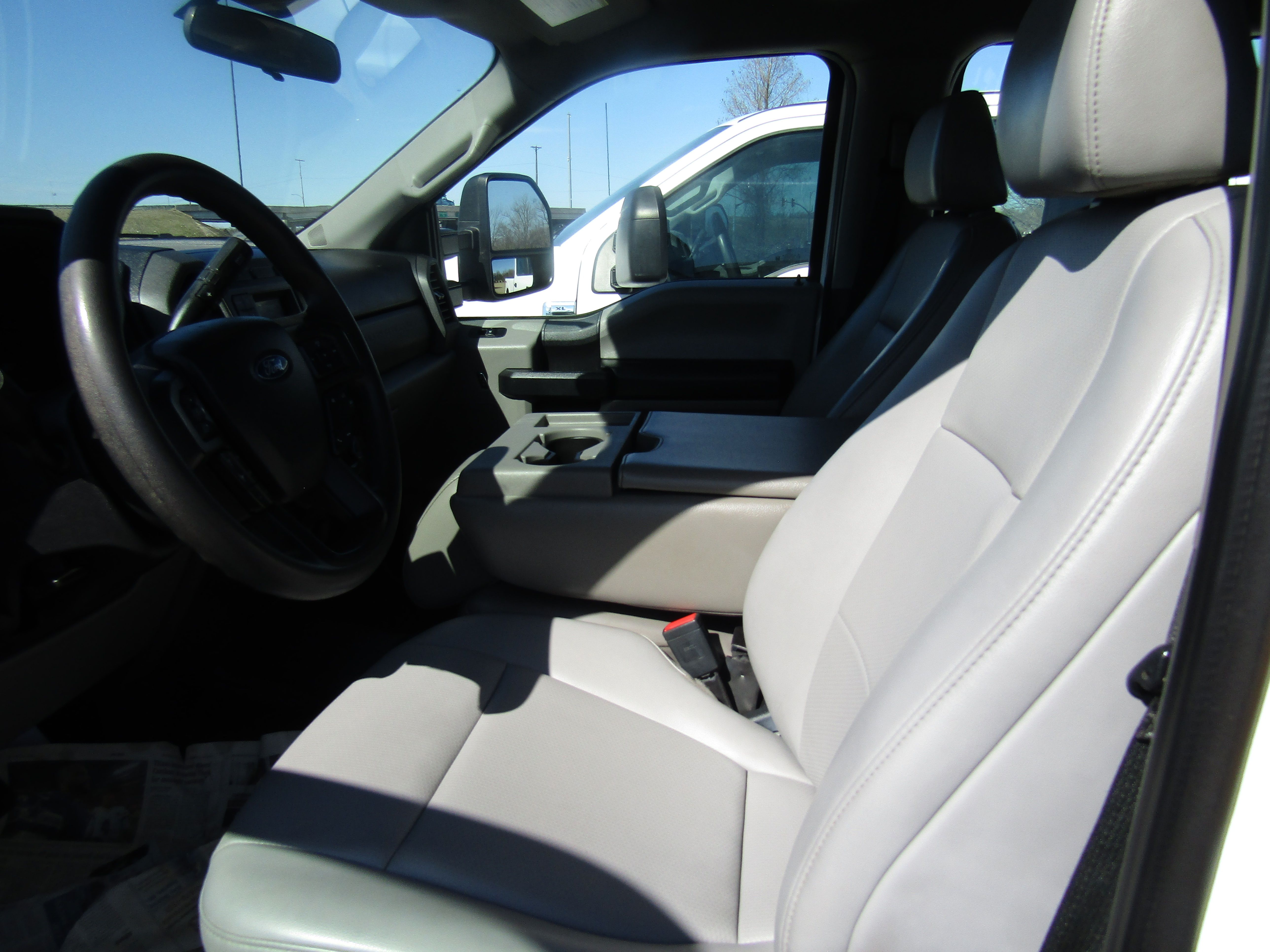 Used 2020 Ford F250 AWD/4WD image 2