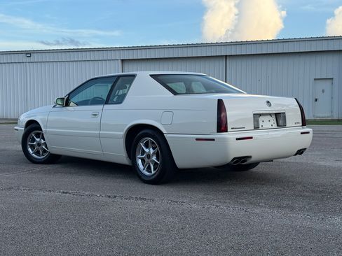 Used 2002 Cadillac Eldorado Collector's Edition FWD image 4