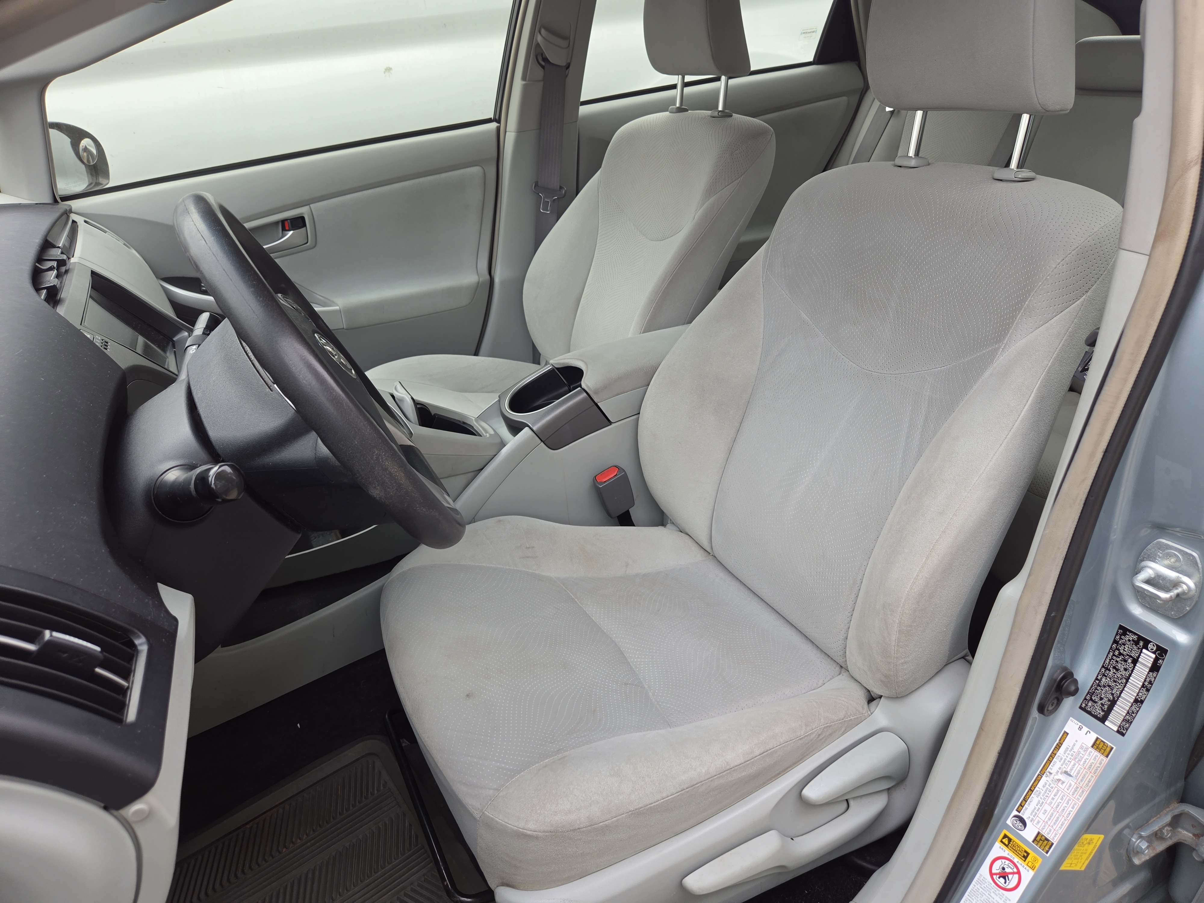 Used 2015 Toyota Prius Two FWD image 5