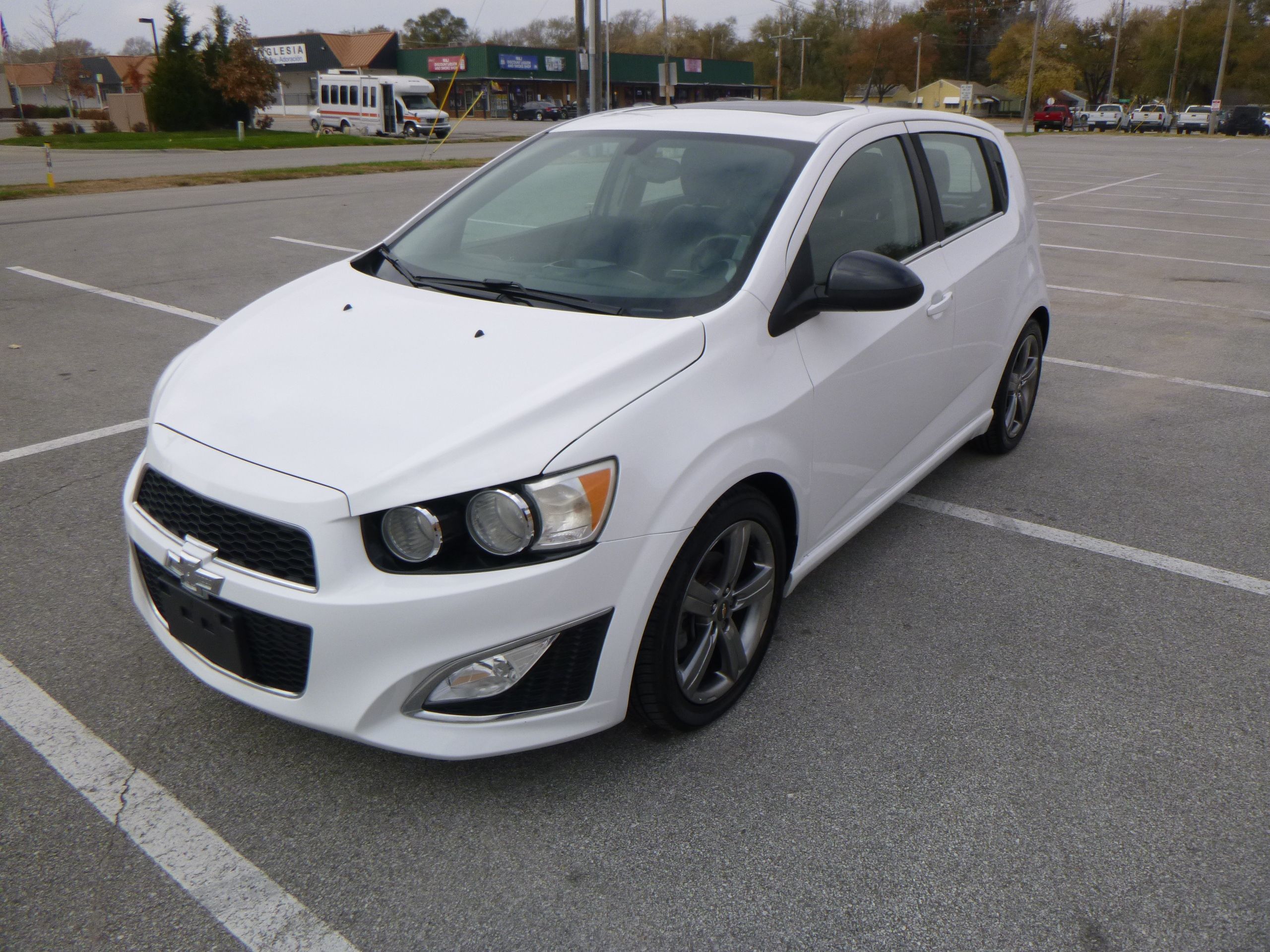 Used 2014 Chevrolet Sonic RS FWD image 2