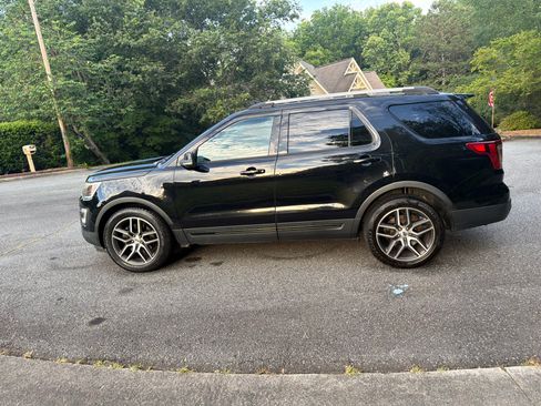 Used 2017 Ford Explorer 4WD Sport image 44