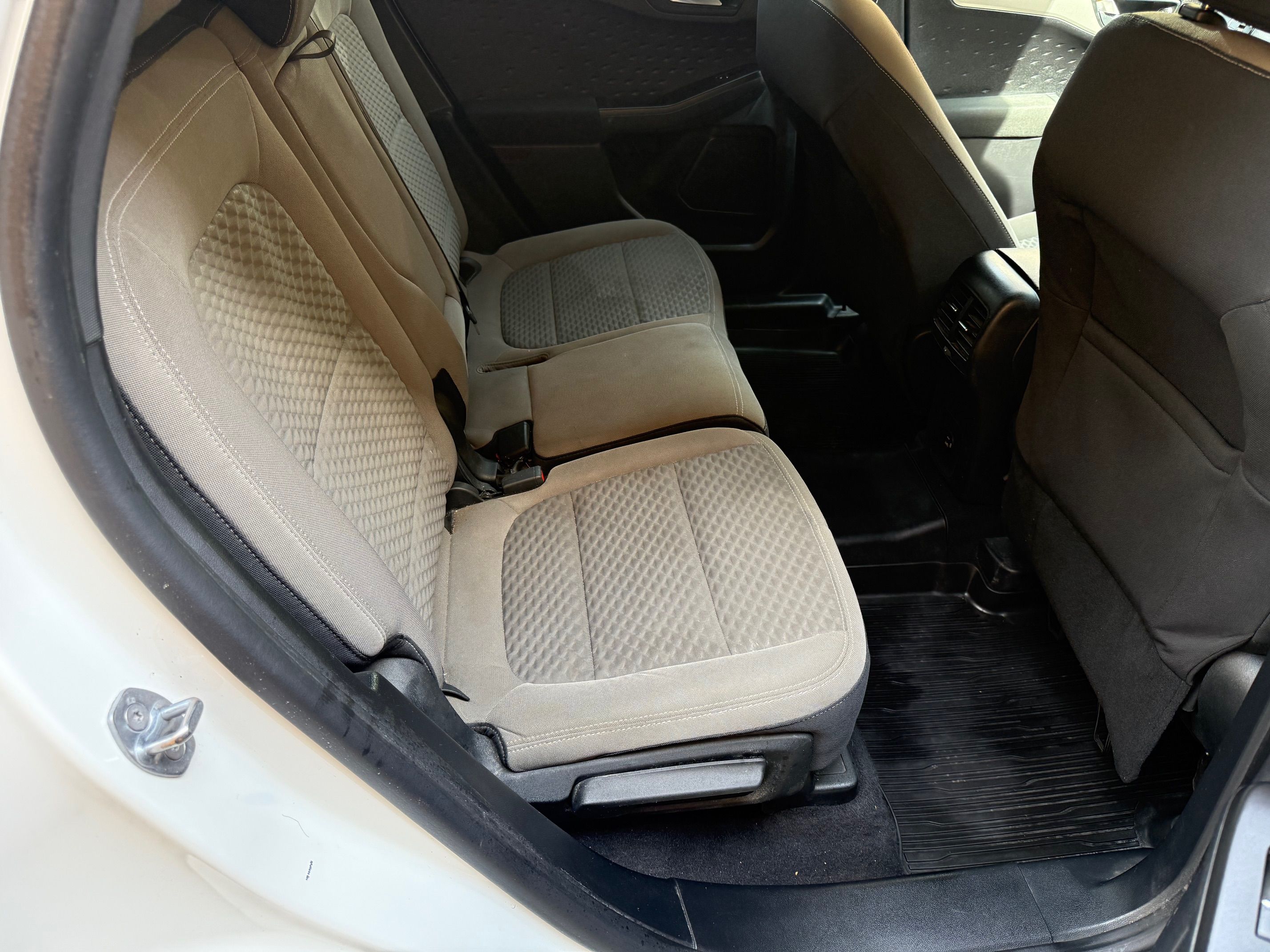 Used 2020 Ford Escape AWD SE image 9