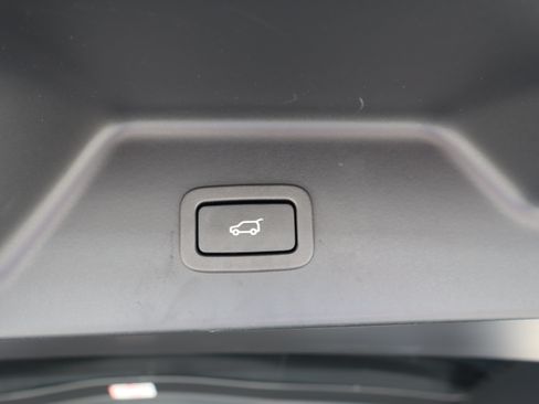 Used 2016 Land Rover Range Rover HSE image 35