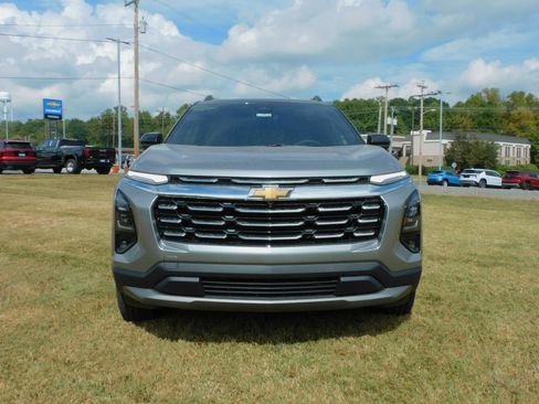 New 2026 Chevrolet Equinox LT image 9