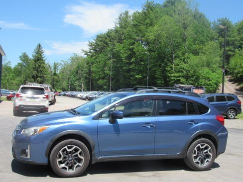 Used 2016 Subaru Crosstrek 2.0i Premium AWD/4WD image 2