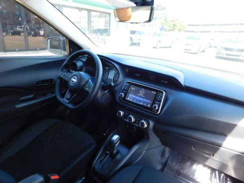 Used 2024 Nissan Kicks S image 23