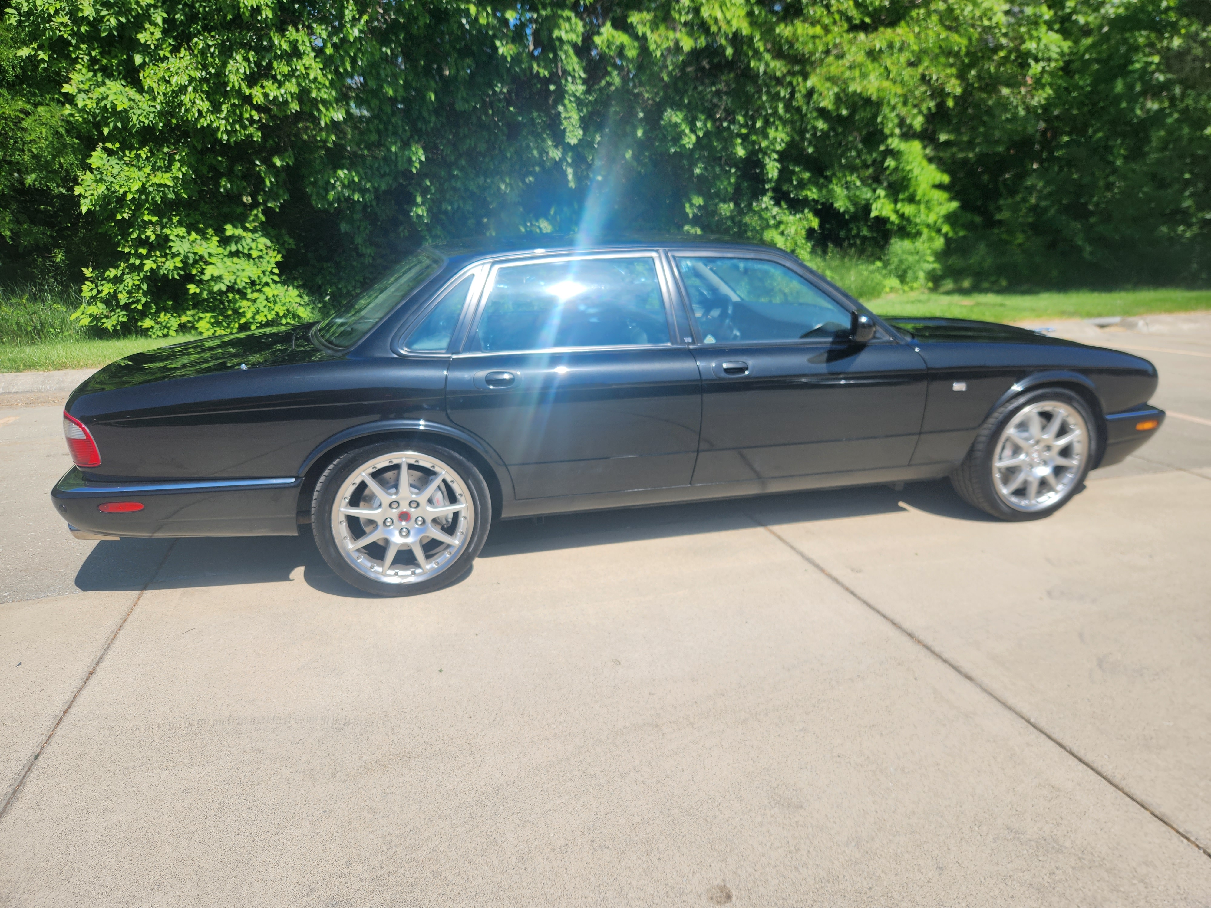 Used 2002 Jaguar XJR 100 RWD image 6
