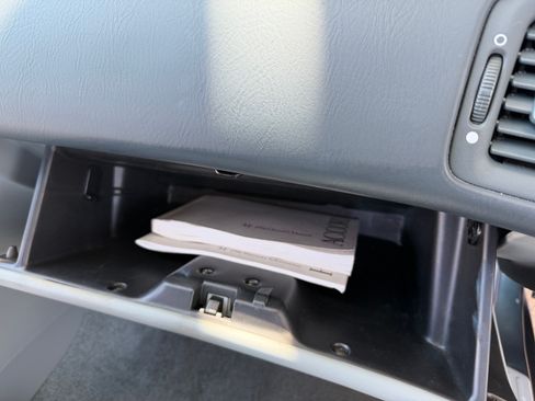 Used 1996 Honda Accord DX image 28