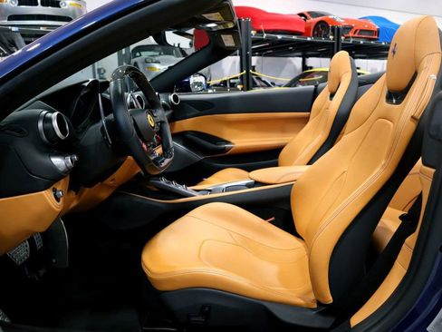 Used 2020 Ferrari Portofino image 22